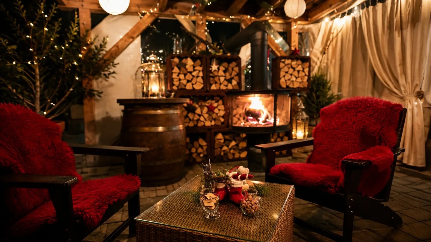 Nach dem Essen: Kreuz Bar und Hotel im HausDer Ausklang Ihrer Firmen-Weihnachtsfeier im Gasthof Kreuz Egerkingen – niemand muss mehr fahren.Kreuz Bar für bis zu 50 Gäste, separat mietbar.3-Sterne-Hotel Kreuz direkt im Haus.Rund 80 kostenlose Parkplätze beim Gasthof.Jetzt Offerte anfragen: https://kreuz.plus/weihnachtsessen-firma-egerkingen/Kreuzen Sie Messer & Gabel.#GasthofKreuz #Egerkingen #Weihnachtsfeier #Firmenanlass #KreuzBar #AusSpassAmGenuss